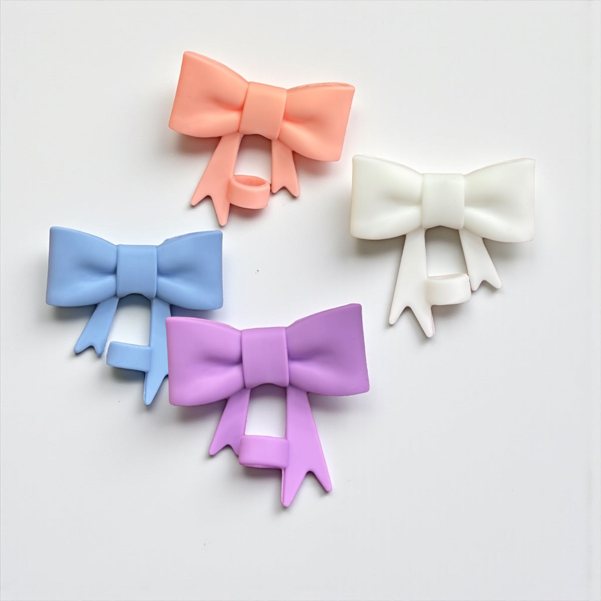 Bow Style Silicon Straw Topper