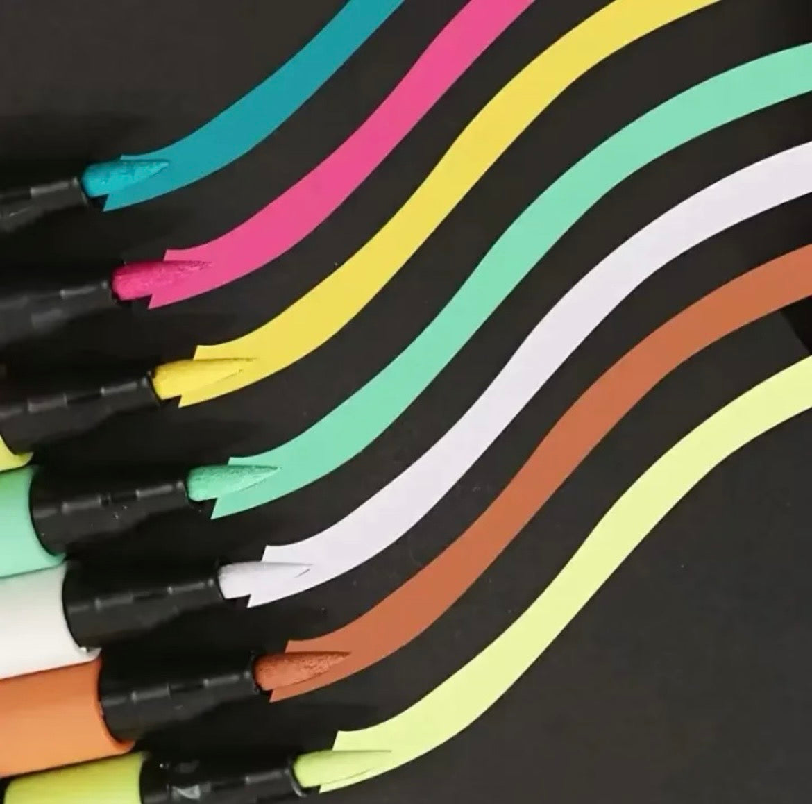 BIGMAN Acrylic Brush Marker Multi-Surface Painting Set Of 12